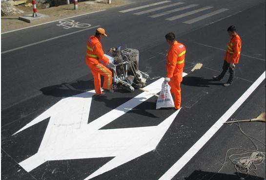 道路標(biāo)線(xiàn)